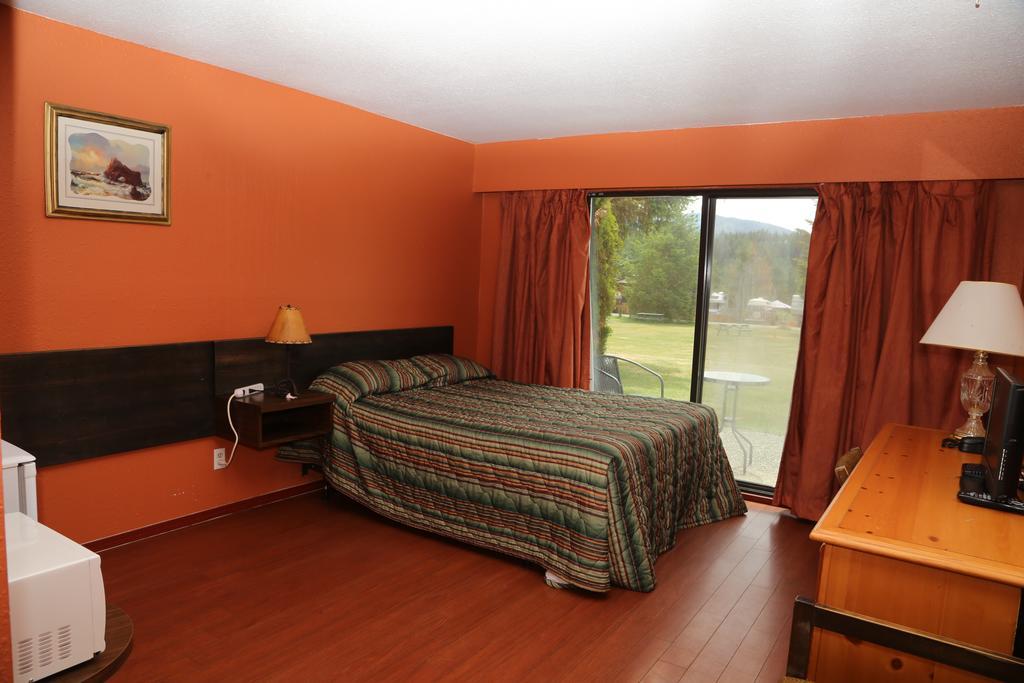 Timberlodge Rv & Campground Port Alberni Exterior foto